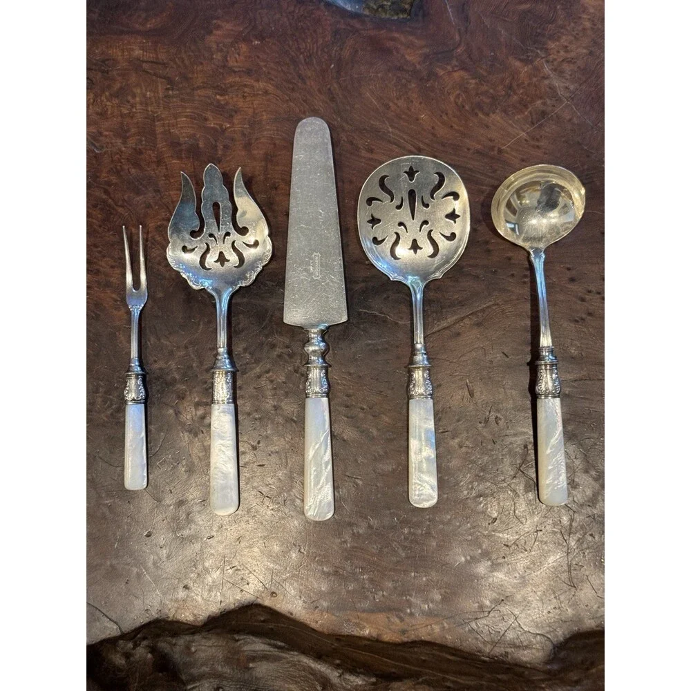 Antique Silver Plated Mother Of Pearl Lot Of 31 Pieces Knives & Serving Utensils